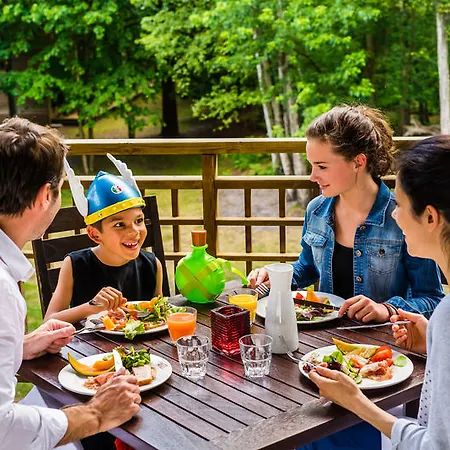 Hotel Des Trois Hiboux Plailly