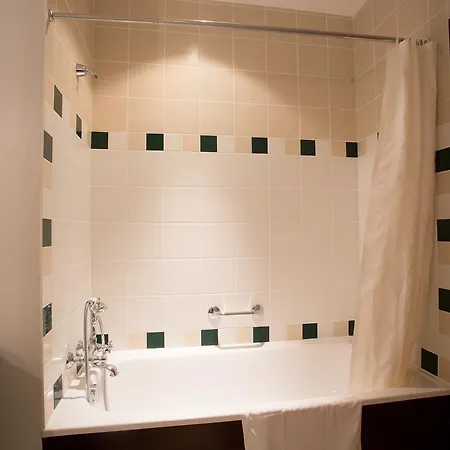 Des Trois Hiboux Hotel