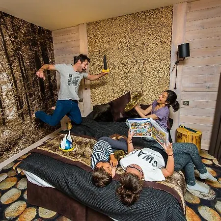 Hotel Des Trois Hiboux Plailly