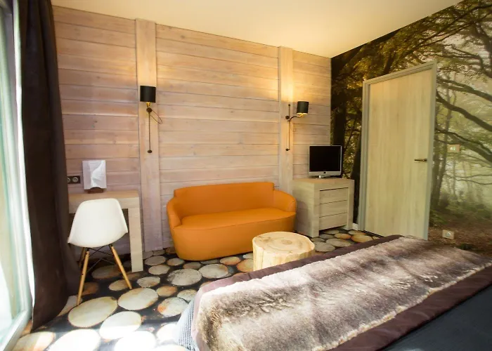 Des Trois Hiboux 3* Plailly